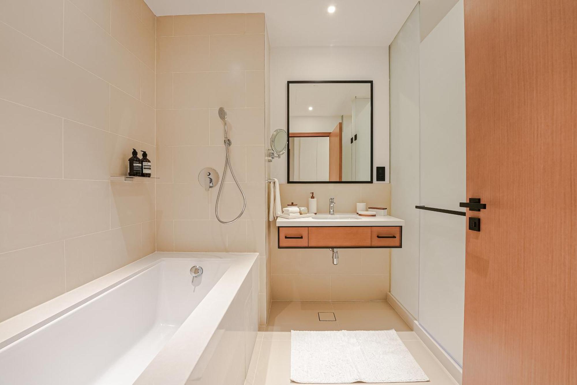 New Luxe 3br In Vida Marina W/ Breathtaking Views *
