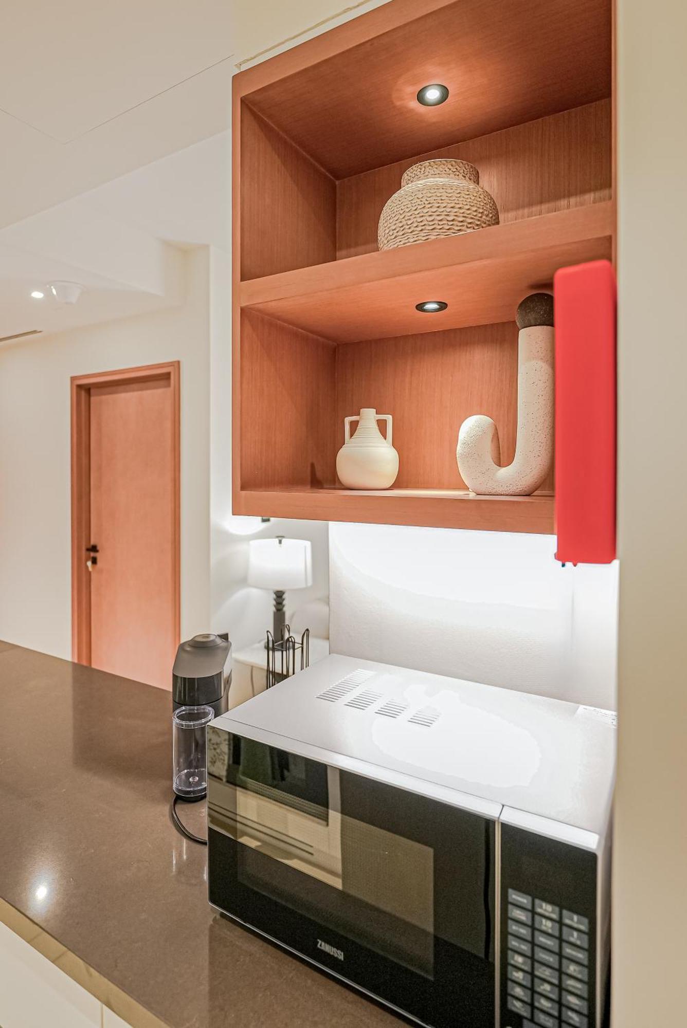 Apartment New Luxe 3br In Vida Marina W/ Breathtaking Views Dubai