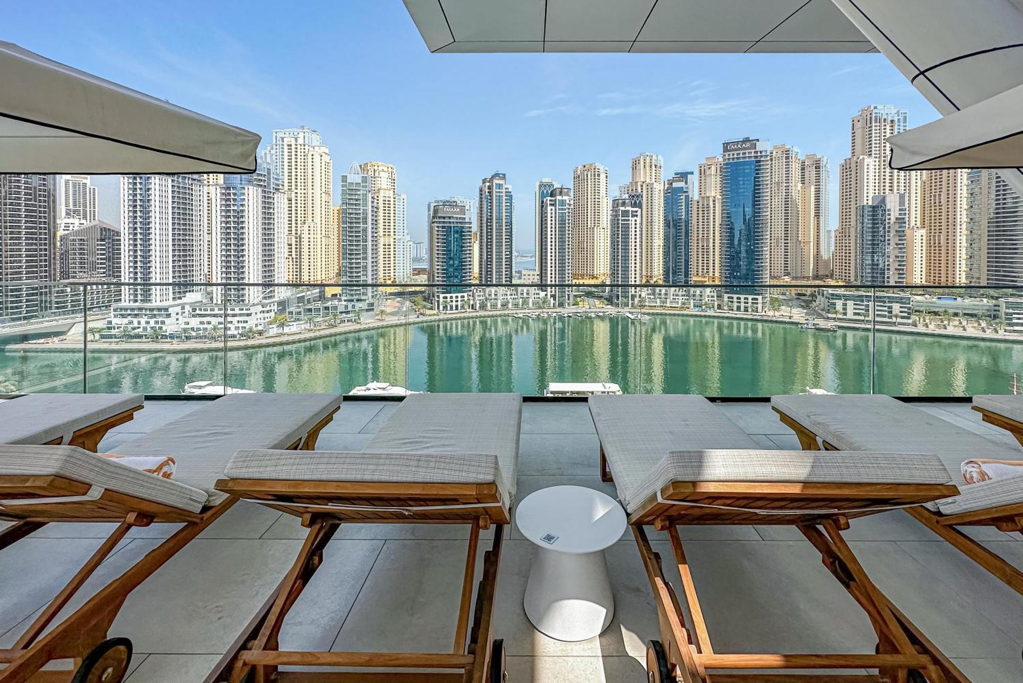 New Luxe 3br In Vida Marina W/ Breathtaking Views Dubai
